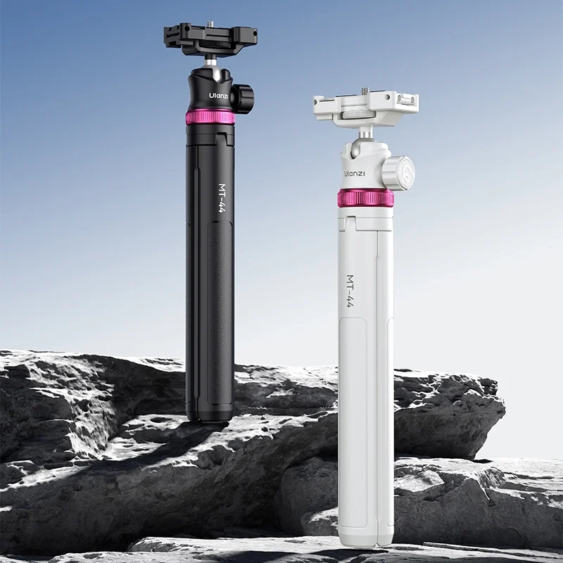 Ulanzi ขาตั้งกล้องและมือถือ MT-44 Selfie Stick Tripod ไม้เซลฟี่ (รุ่น Upgrade)