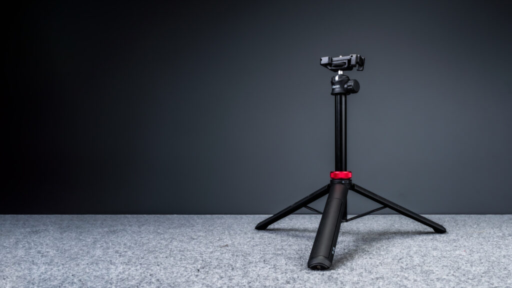 Monopod Vs Tripod เลือกขาตั้งแบบไหนดี สำหรับถ่ายภาพมือถือ?