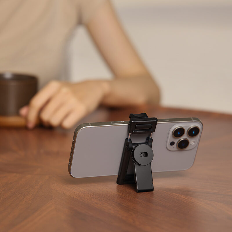 Ulanzi TT23 Auto Tracking Selfie Stick Tripod ไม้เซลฟี่ ขาตั้งกล้อง ขาตั้งมือถืออัจฉริยะ พร้อมระบบติดตาม AI อัตโนมัติ