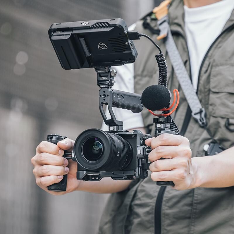 FALCAM F22&F38 Quick Release Camera Cage for Sony A6700 เคสกล้อง Sony A6700 ระบบ Quick Release (2)
