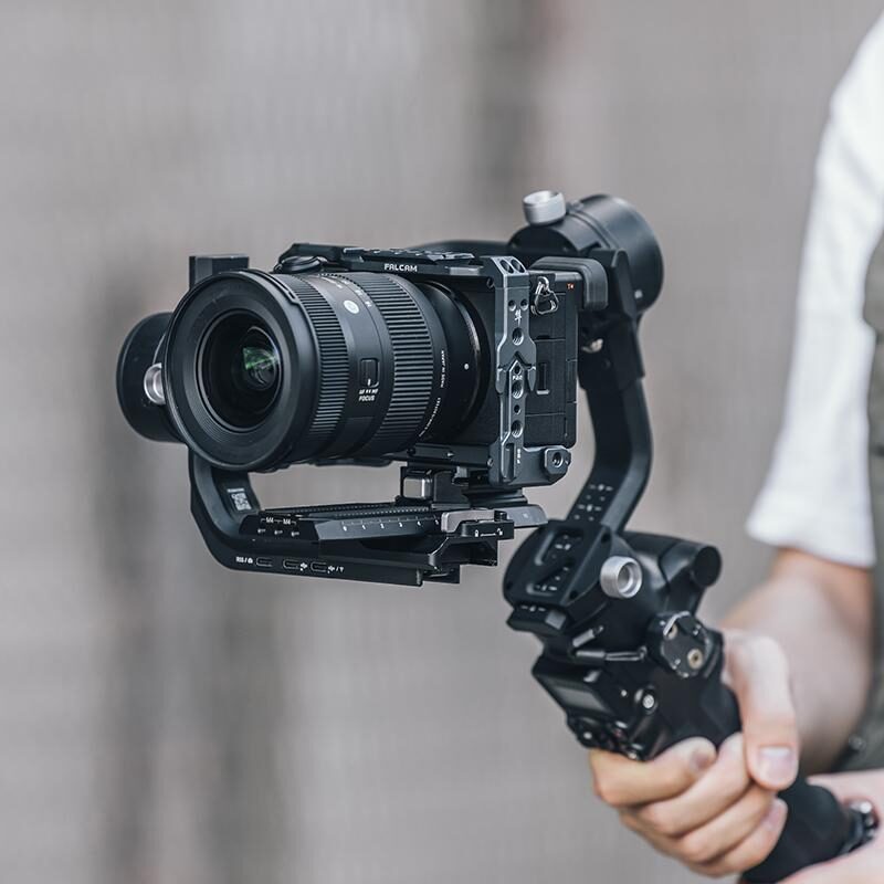 FALCAM F22&F38 Quick Release Camera Cage for Sony A6700 เคสกล้อง Sony A6700 ระบบ Quick Release (3)