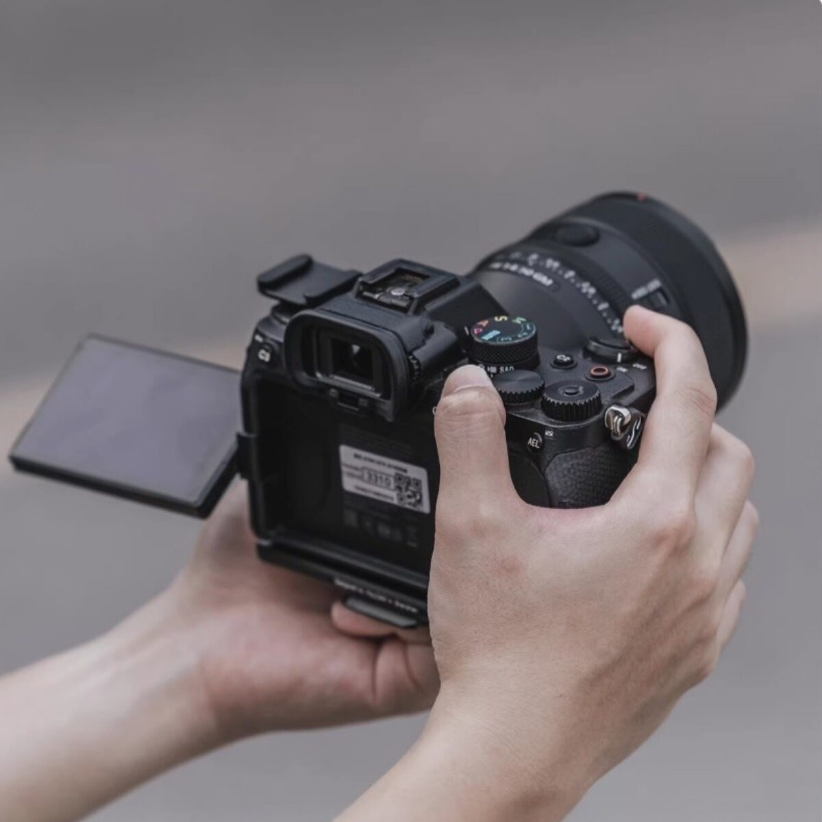 Falcam F22&F38 Quick Release L Bracket for Sony A7M4 A7S3 (4)