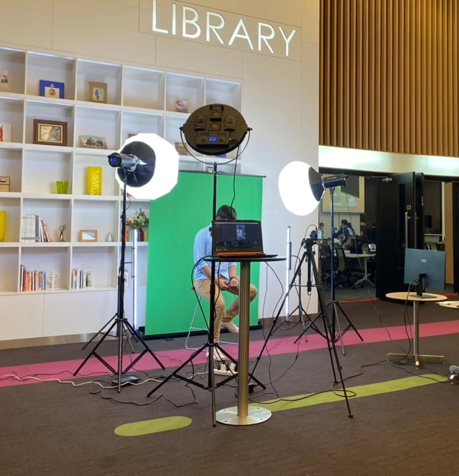 Zetaverse light stand 2.4m